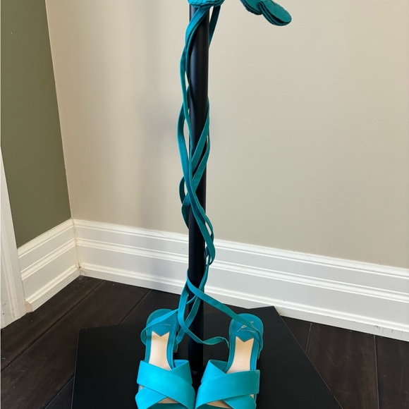 Brian Atwood Astor Nubuck Sandals Block Heel Crisscross Tie Up Aqua Women’s US 7 - Picture 6 of 13